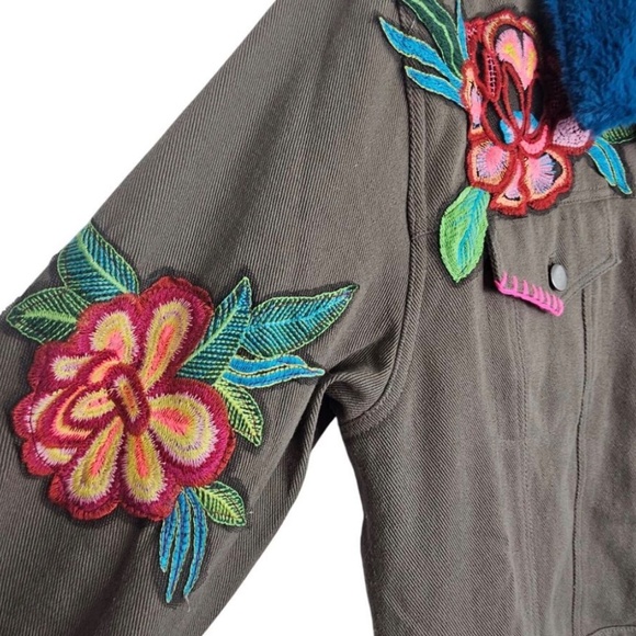 Natural Life Tara Embellished Jacket Floral Boho Festival Denim Jacket MED - Picture 4 of 6